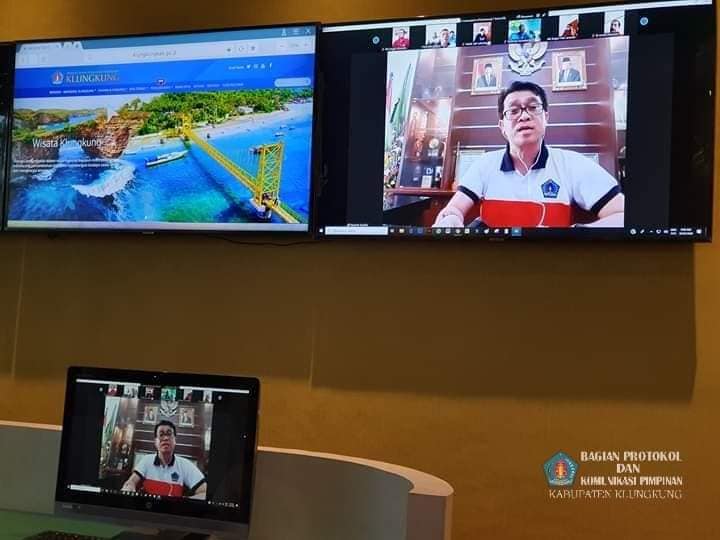 Bupati_Suwirta_Gelar_Rapat_Lewat_Video_Conference.jpg
