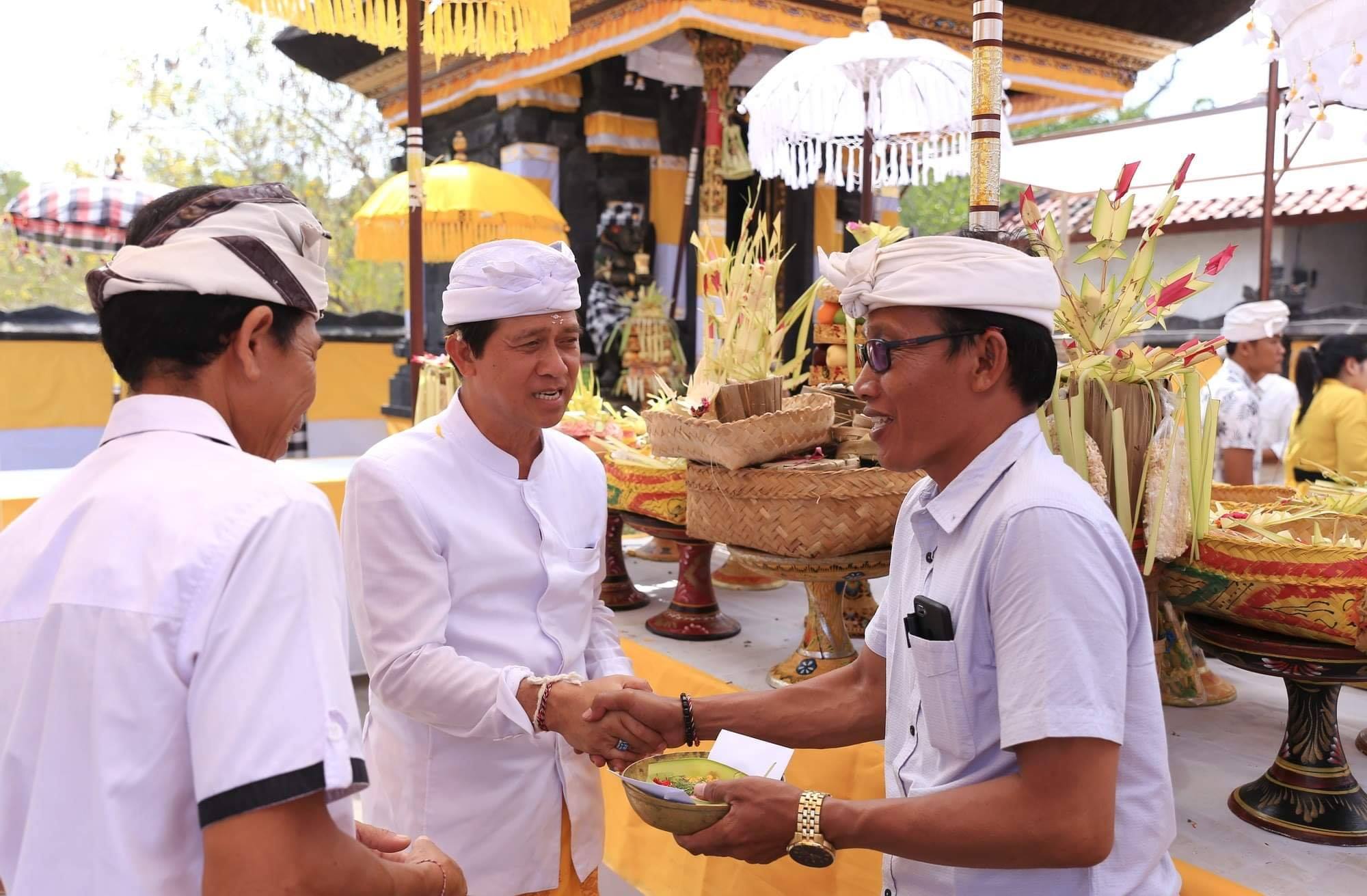 Bupati_Suwirta_Hadiri_Karya_Pangusaban_Penyegjeg_Jagat_Nusa_Penida.jpg